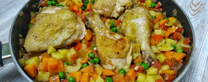 Овощное рагу с курицей - афритада